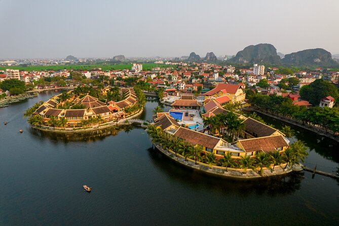 Luxury small Group Hoa Lu - Tam Coc - Mua Cave Max 6 - 8 pax/tour - Transport, guide support, and group size