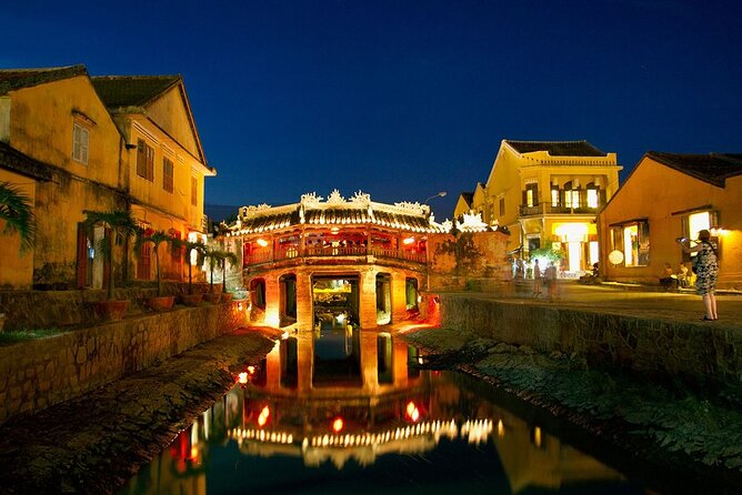 Marble Mountain - Hoi An Colour Lanterns & Night Market from DN - A local dinner with Cao Lau and Hoi An specialties
