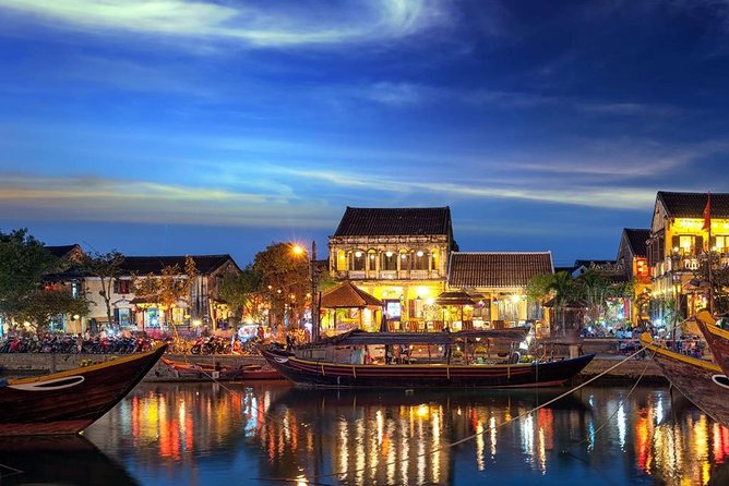 Marble Mountains - Hoi An Ancient Town Sunset Daily Ingroup Tour - Reaching Hoi An as the lanterns come on
