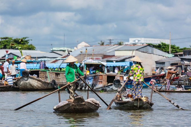 Mekong Delta & Cai Rang Floating Market 2-Day Tour from HCMC - The 10 Vo ancient house and bánh xèo lunch