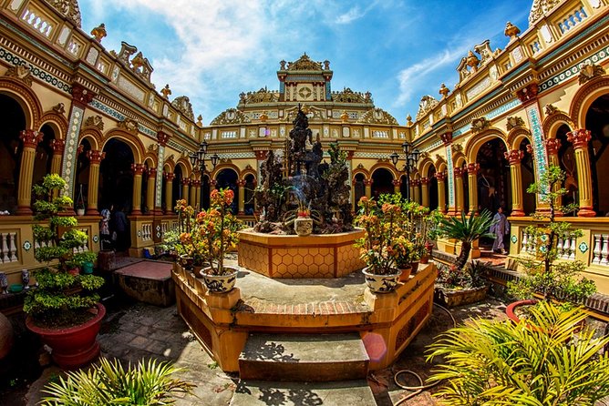 Mekong Delta Small Group Full Day Tour - From District 1 to the Mekong countryside