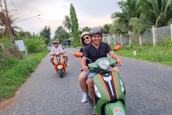 Mekong River Relaxing Sail boat cruise to Coconut Canals (1.5HRS) - The small village departure at Nhơn Thạnh