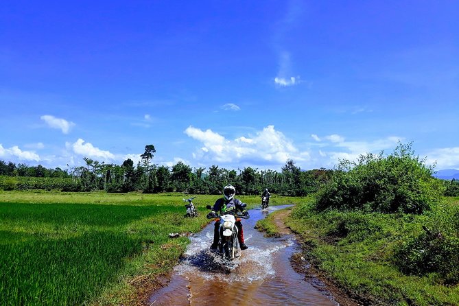 Motorcycle Dirt Bike 2 Days Off The Beaten Track + Privater Room - Dong Van Karst Plateau and the Hmong King Palace