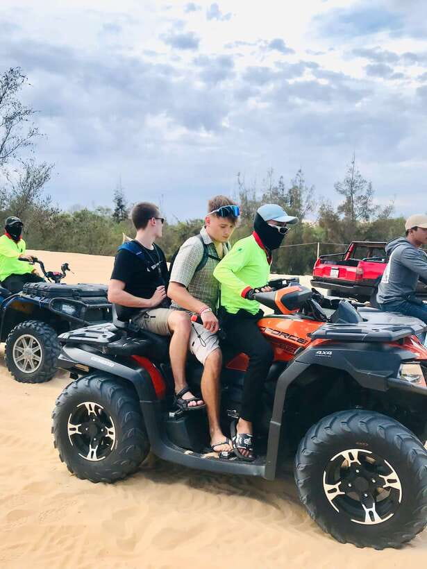 Mui Ne: Sunrise or Sunset Jeep Tour & Quad Bike With Driver - Choosing Sunrise or Sunset in Mui Ne