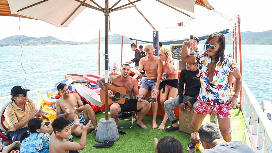 Nha Trang: Coral Reef Snorkeling and Floating Bar Party - The first food stop: homemade bakes and brunch