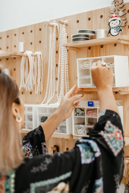 Nha Trang Jewelry Workshop - What happens during the 90-minute jewelry class