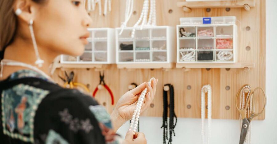 Nha Trang Jewelry Workshop - Atmosphere, location, and group size