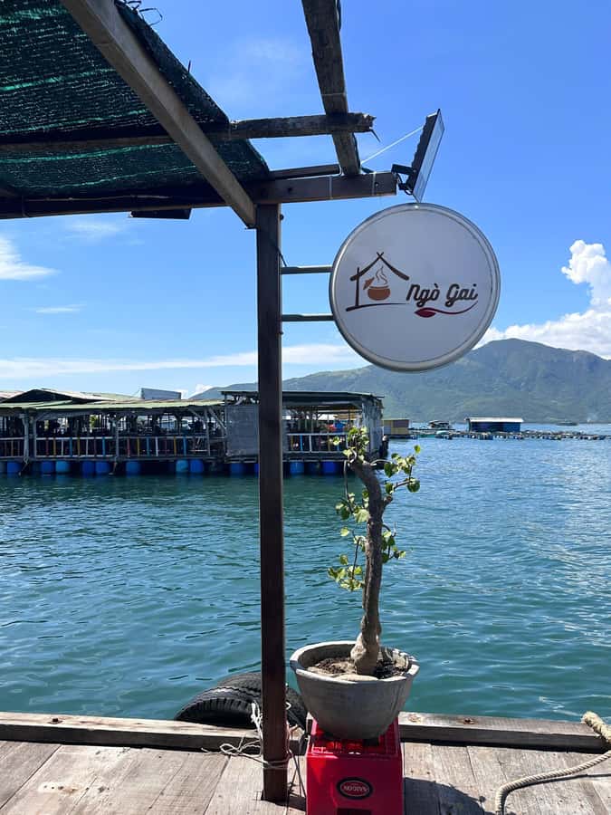 Nha Trang: Snorkeling Tour with BBQ Lunch at Coral Reef - The morning break with coffee, fruit, and Vietnamese cake