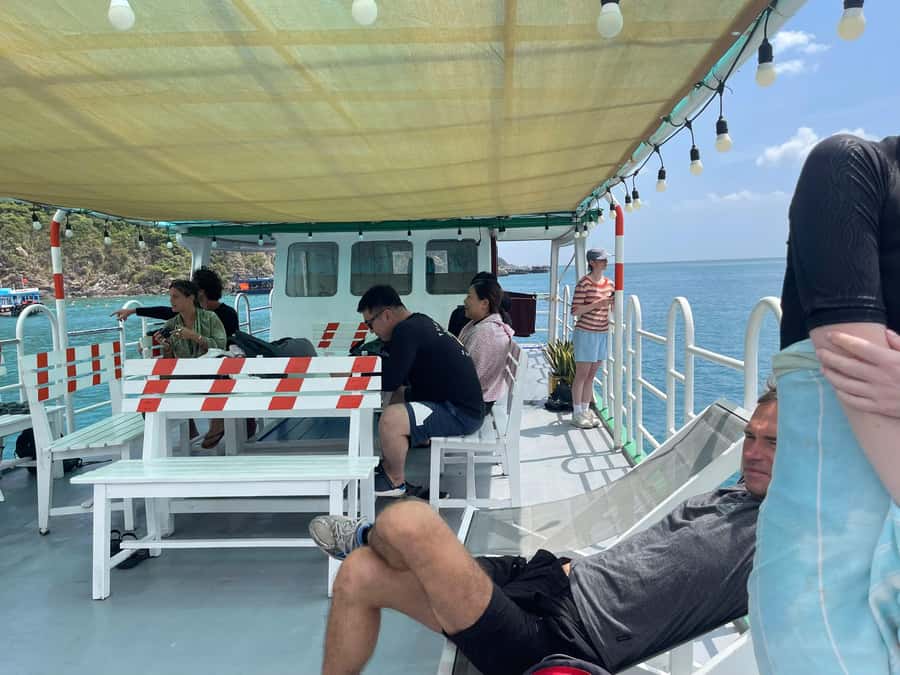 Nha Trang: Snorkeling Tour with BBQ Lunch at Coral Reef - BBQ lunch with seafood and Vietnamese dishes