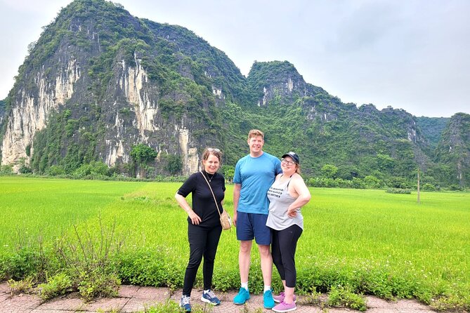 Ninh Binh 1 Day Tour(Tam Coc - Mua Cave - Bich Dong) - Cycling through Ninh Binh villages and rice fields