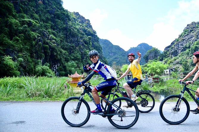Ninh Binh 2 days 1 night Tour from Hanoi (Small Group of 9) - The second morning starts with a market ride