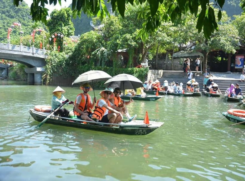 Ninh Binh Cycling Tour: Tam Coc Boat, Mua Cave & Rural Life - The climb to Mua Cave