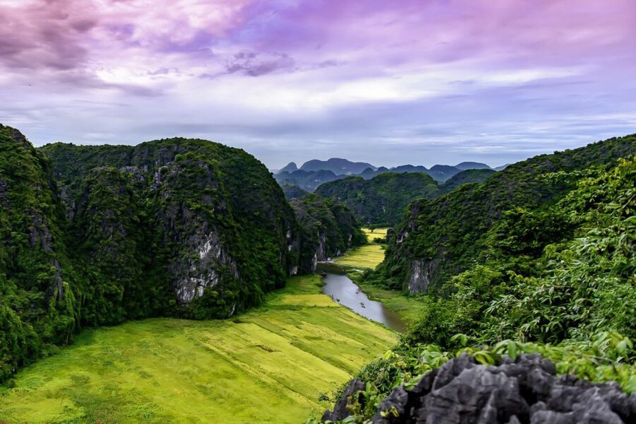 Ninh Binh Daily: Hoa Lu, Mua Cave, Tam Coc, Bike & Swimming - Key points at a glance