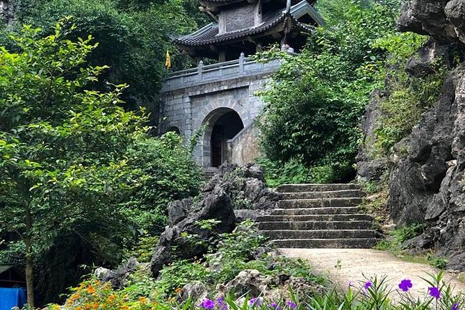 Ninh Binh Daily Tour: Hoa Lu- Am Tien Cave - Tam Coc- Bike - Bich Dong pagoda - Is $77 good value from Hanoi?