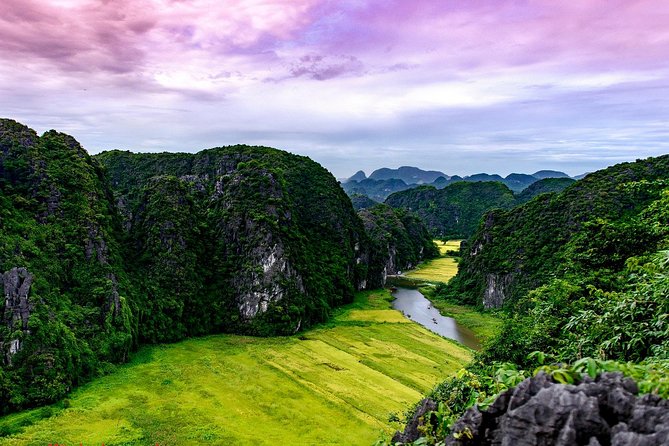 Ninh Binh Daily Tour: Hoa Lu -Mua Cave -Tam Coc- Bike-Swimming with Sunset Party - Tam Coc by sampan, the day’s quiet center