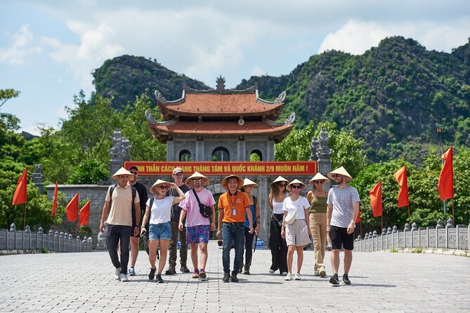 Ninh Binh Day Trip: Hoa Lu-Trang An/Tam Coc-Mua Cave-Cycling-Boat - Hoa Lu temples and the bicycle ride