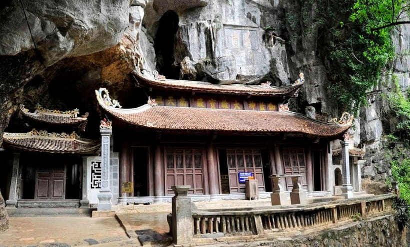 Ninh Binh E-bike Tour: Tam Coc Rural Life, Bich Dong & Dundj - Guides, bikes, and comfort