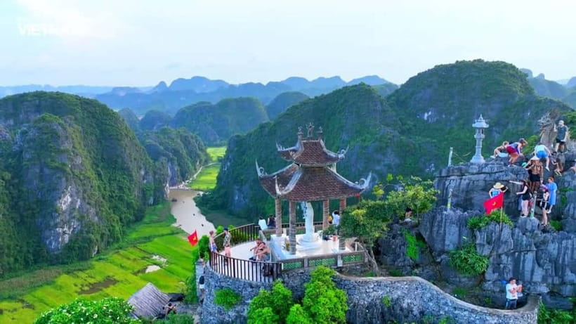Ninh Binh E-bike Tour: Tam Coc Rural Life, Bich Dong & Dundj - Thai Vi Temple and the Tran Dynasty