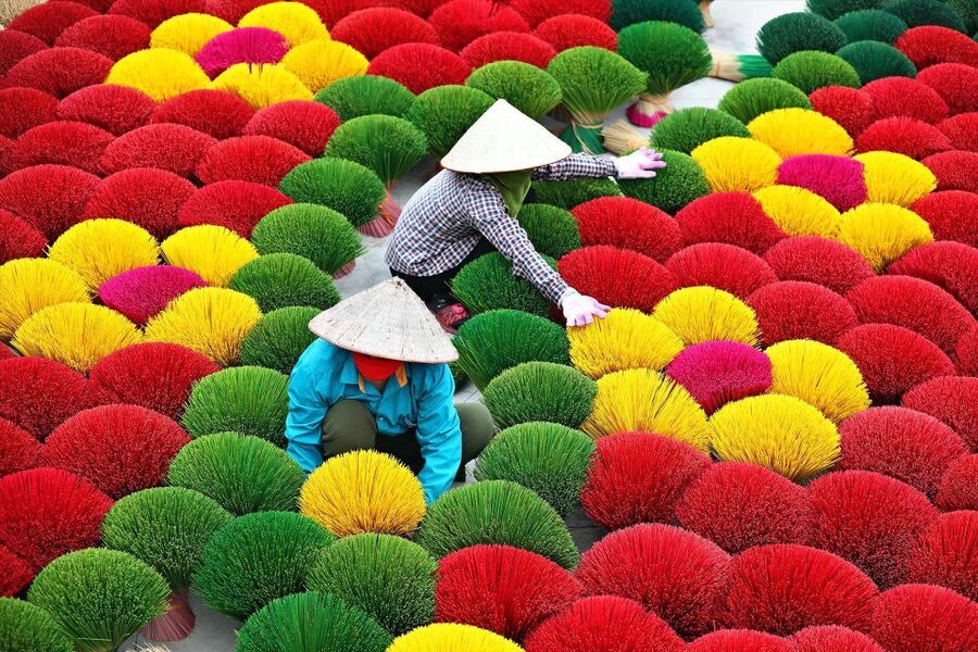 Ninh Binh From Hanoi Via Incense Village Small Group of 9 - Key points at a glance