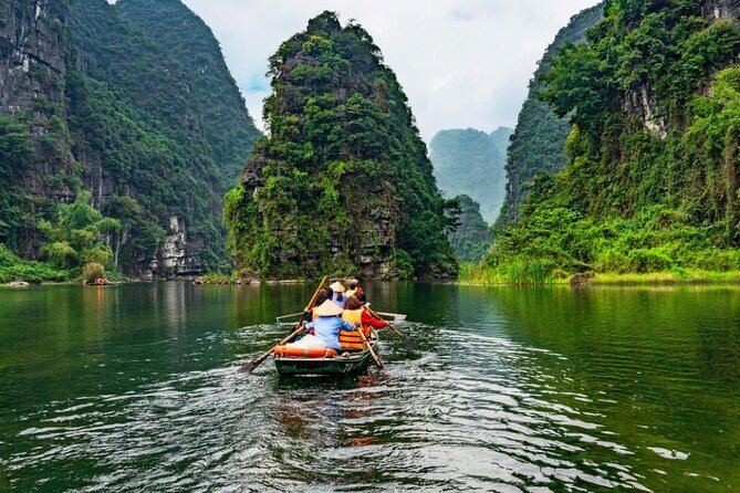 Ninh Binh full day-Hoa Lu temple & biking, Tam Coc boat trip, Dragon mountain - Mua Mountain and the dragon ridge