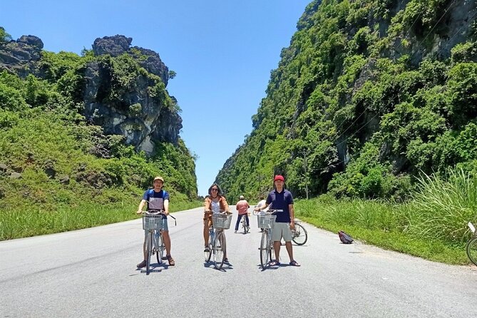 Ninh Binh full day-Hoa Lu temple & biking, Tam Coc boat trip, Dragon mountain - What the $55 price really covers