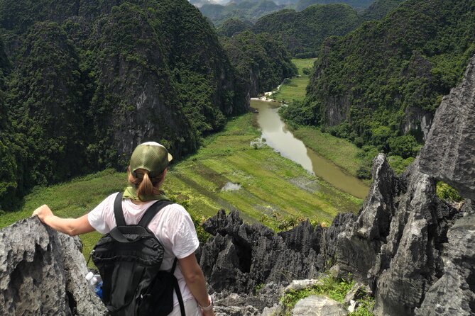 Ninh Binh Full-Day Small Group of 9 Guided Tour from Hanoi - Mua Cave and the climb to the best view