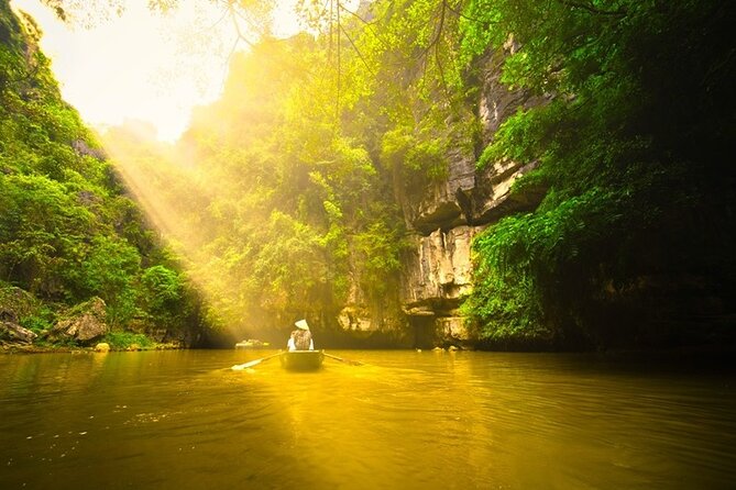 Ninh Binh Full-Day to Hoa Lu Tam Coc & Mua Cave Via Boat & Bike - Key points to know before booking