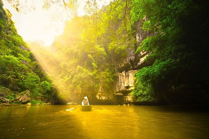 Ninh Binh Full Day Tour to Hoa Lu Tam Coc Mua Cave Buffet Lunch - Hoa Lu and Vietnam’s early capital