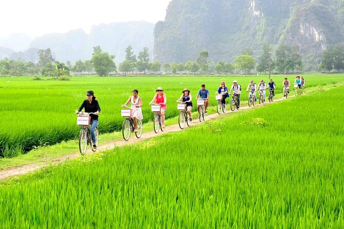 Ninh Binh Full Day Tour with Hoa Lu, Tam Coc and Mua Cave - Tam Coc by small bamboo sampan