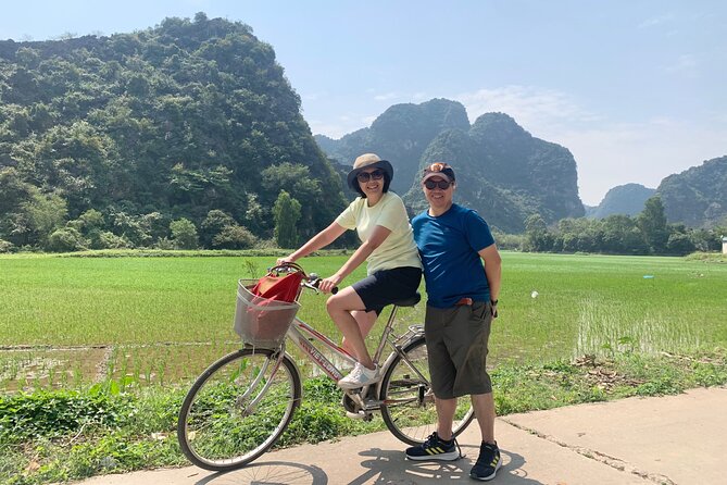 Ninh Binh Full Day Trip From Hanoi To Hoa Lu, Trang An, Mua Cave - The guides can shape the whole day