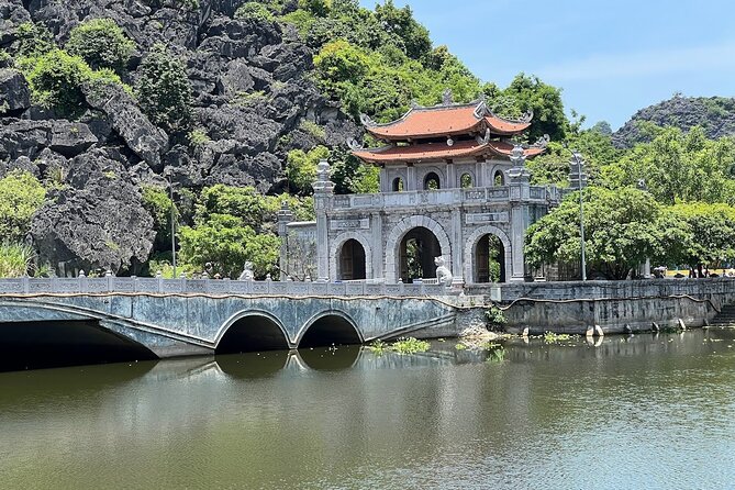 Ninh Binh Full Day Trip From Hanoi To Hoa Lu, Trang An, Mua Cave - Who should book this Ninh Binh day?