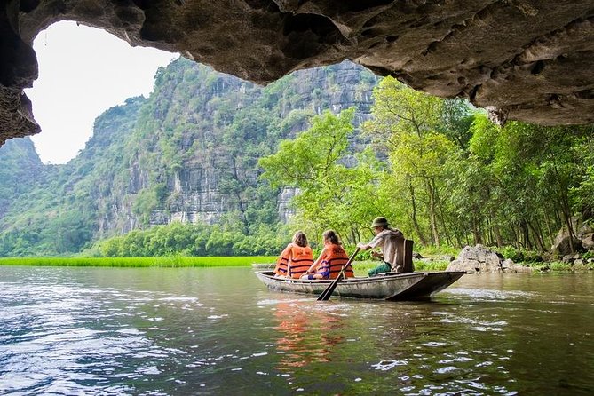 Ninh Binh Highlights Hoa Lu/Bai Dinh-Trang An/ Tam Coc- Mua Cave - Mua Cave and the 500-step decision