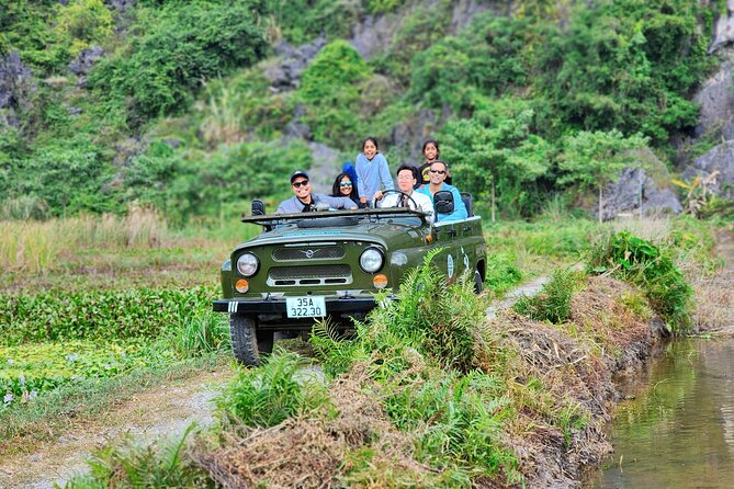 Ninh Binh HIGHTLIGHT & HIDDEN GEM Tour From Hanoi: Skip-The-Line - Lunch at a riverside home restaurant