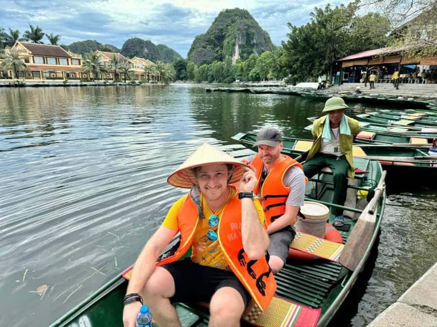 Ninh Binh Jeep Tour: Trang An Boat Ride, Bich Dong, Mua Cave - What the $18 Jeep tour really offers