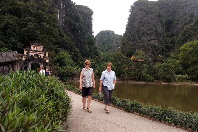 Ninh Binh Luxury Day Tour by Limousine- Small Group- All included - Cycling through villages on a provided sports bike