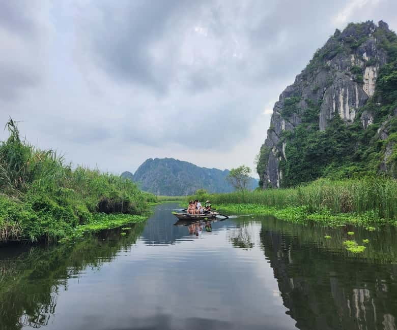 Ninh Binh Private Tour: Bai Dinh-Trang An/Tam Coc-Mua Cave - Bai Dinh Pagoda and the electric-car question