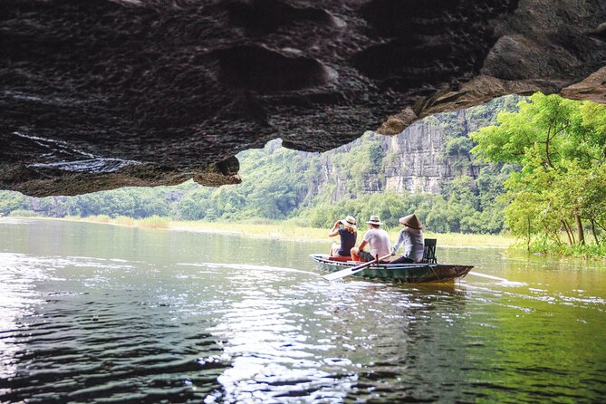Ninh Binh Small Group Day Tour from Hanoi by Luxury DCAR - Practical details before you book