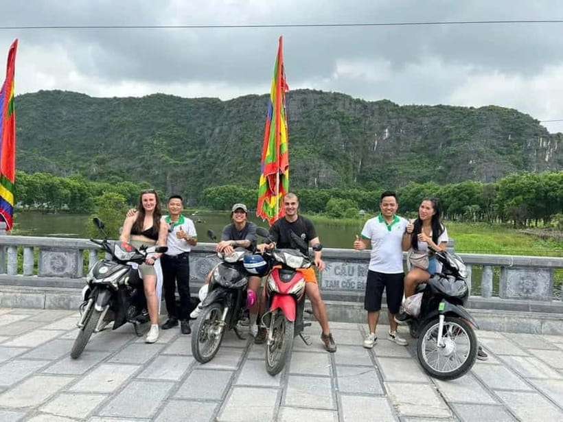 Ninh Binh Sunset Motorbike: Mua Cave, Coi Khe & Hoa Lu Town - Guides, safety, and the feel of the ride
