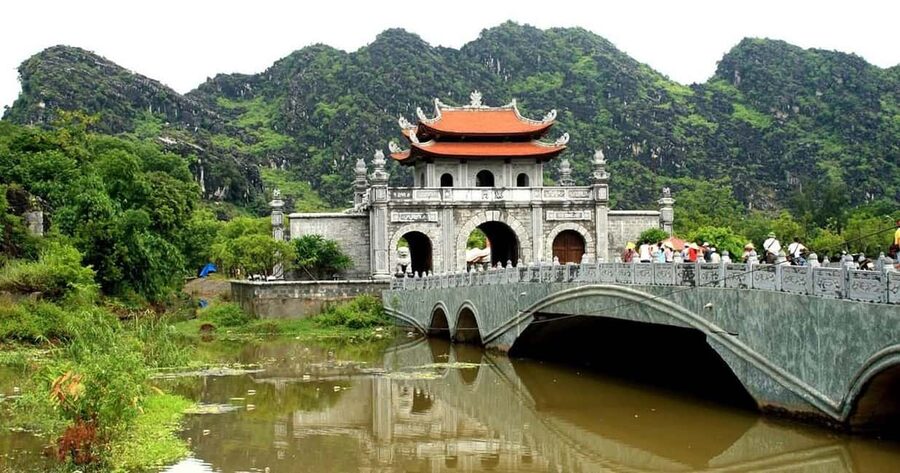 Ninh Binh: Trang An Boat Ride, Hoa Lu & Mua Cave Sunset - Why this Ninh Binh combination works