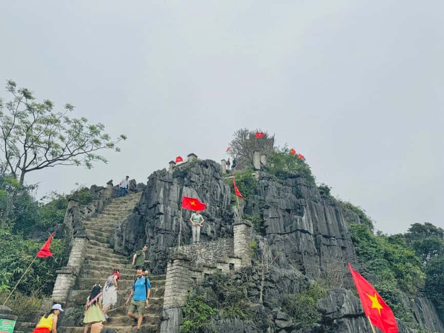 Ninh Binh: Trang An Boat Ride, Hoa Lu & Mua Cave Sunset - Two hours on the Trang An river