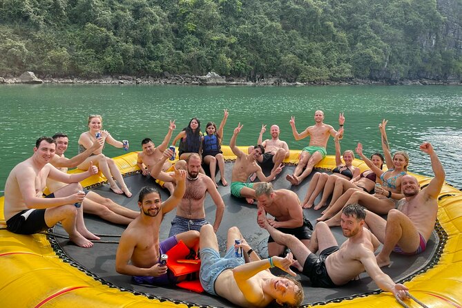 Oasis Bay Party Cruise 3 Days 2 Nights - Ha Long Bay Tour - What the first night on Oasis Cruise feels like