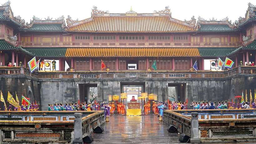 Official Hue: Dragon Boat, Imperial Citadel, & Market tour - Key points to know before booking