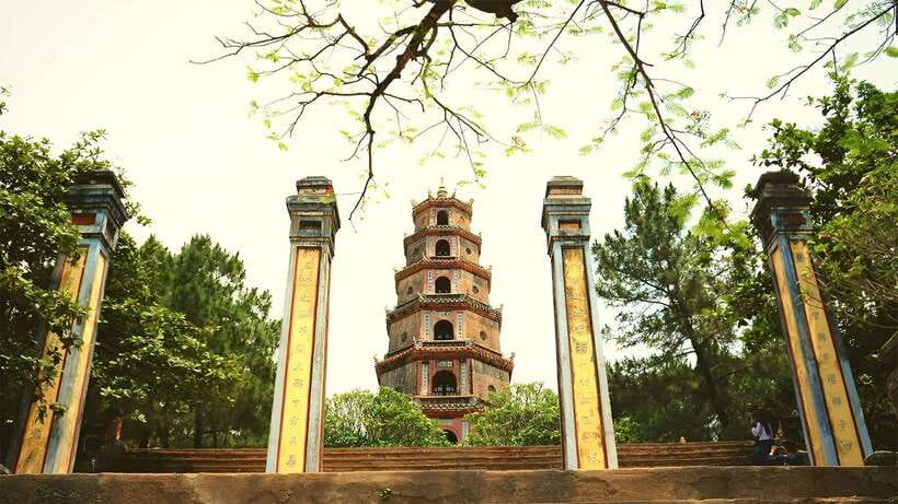 Official Hue: Dragon Boat, Imperial Citadel, & Market tour - Why this nine-hour Hue tour works