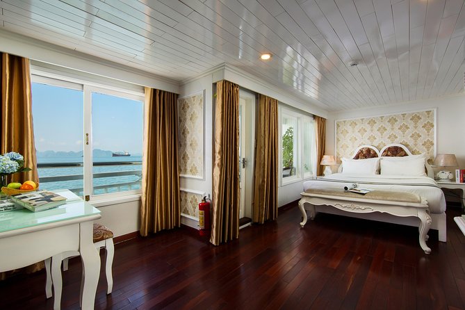 (Official) Signature Royal Cruise - 02 days 01 night program - Tai chi at 6:30 am, with tea and coffee