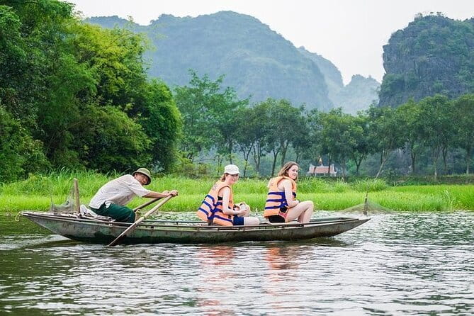Old Quarter Food Tour in Hanoi - The guide makes the difference