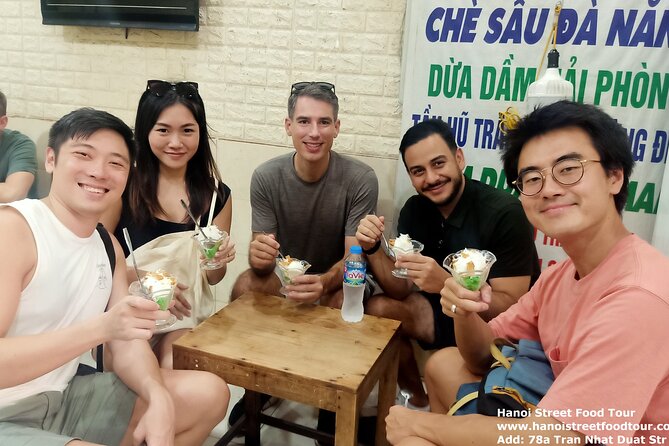 Old Quarter Hanoi Street Foods and Heritage Road Tour by Walking - Dong Xuan Market in a 10-minute stop