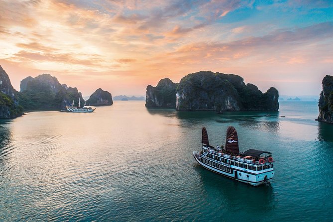 Overnight Bai Tu Long Bay Cruise from Hanoi - Ha Long Bay All-Inclusive - Sleeping on the bay in a private cabin