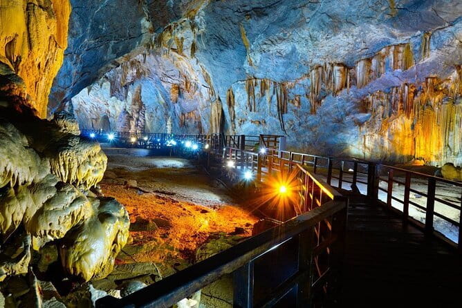 Paradise Cave & Dark Cave 1 Day - Deluxe Small Group - The Mud Bath: Fun, But Not for Every Child