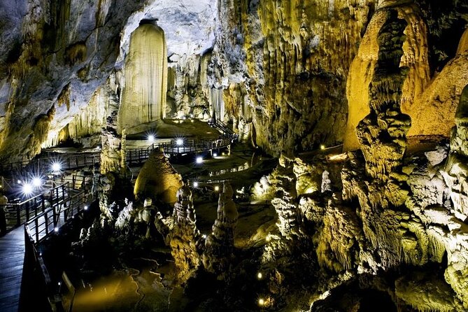 Phong Nha Cave & Paradise Cave Day Tour with All Inclusive - Reaching Phong Nha Cave by dragon boat