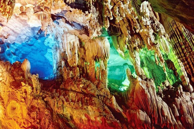 PHONG NHA CAVE- PARADISE CAVE FULL DAY FROM DONG HOI or PHONG NHA - Inside Paradise Cave